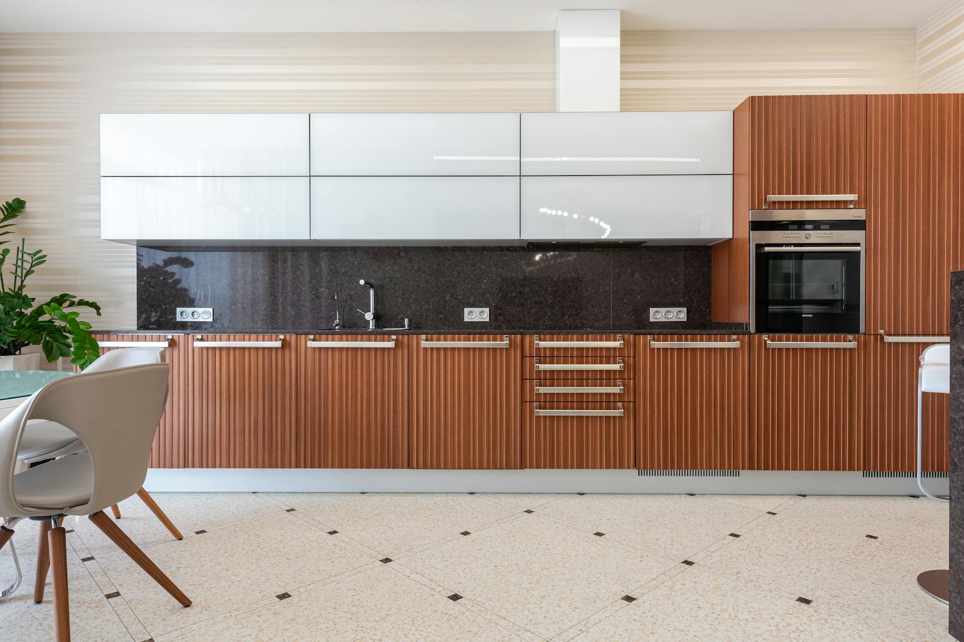 Winston Home Builders: Elite Craftsmanship