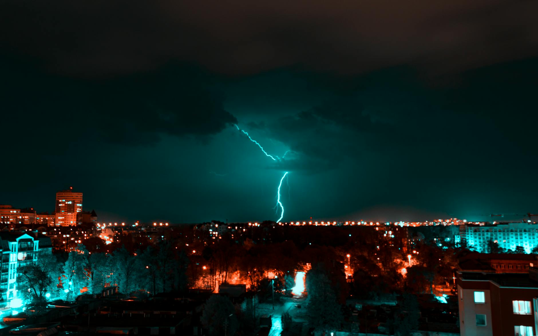 Sun & Wind Vibes: Future Power Duo!