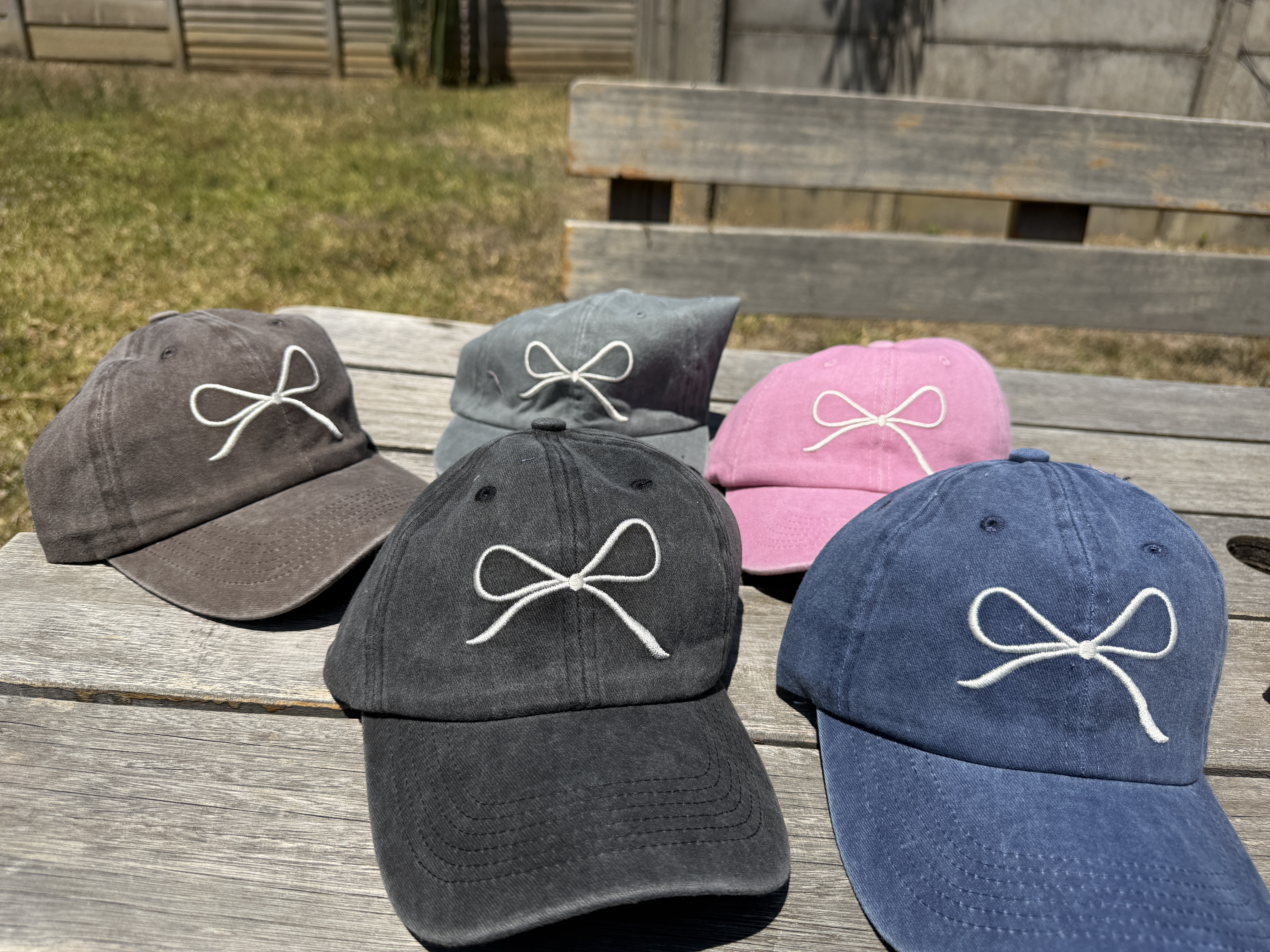Caps
