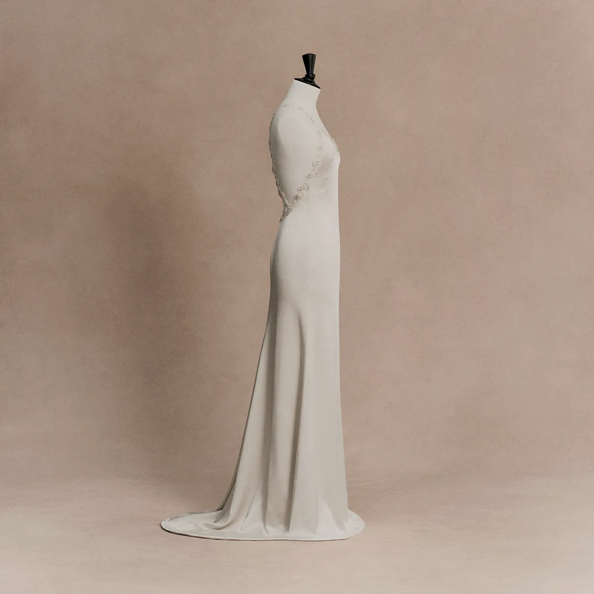 SF_WEDDING_2026_SAVOIR-FAIRE AUGUST 26_VISUAL 005_SOCIAL_1200x1200.webp