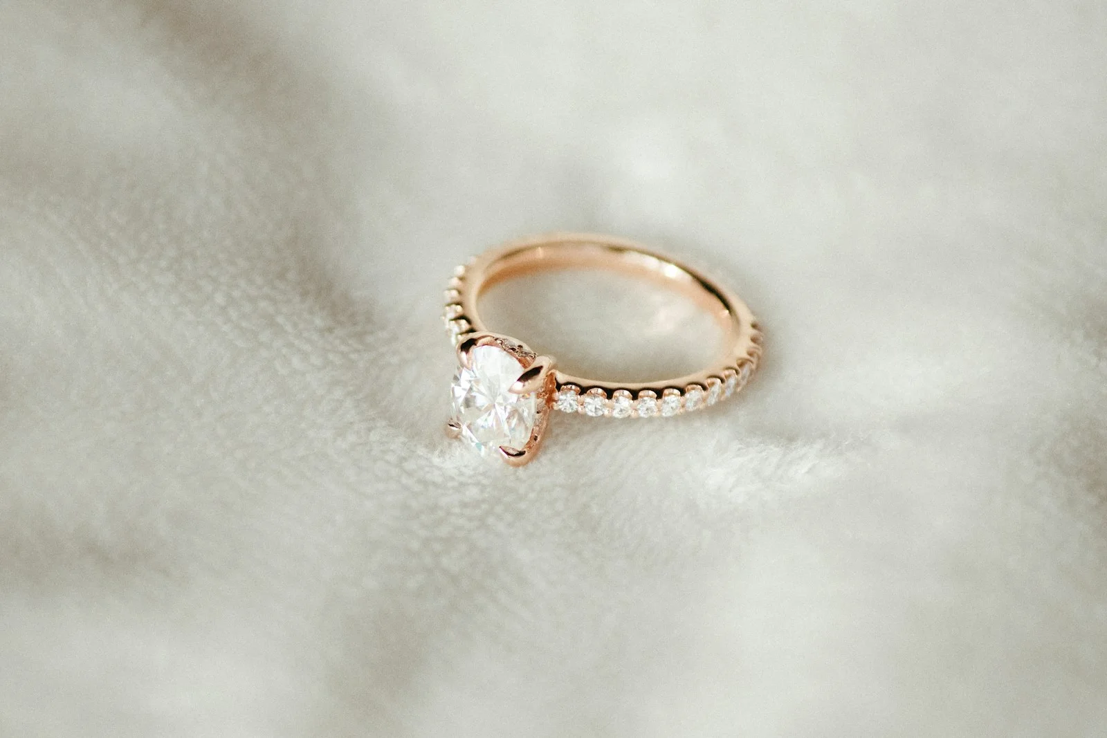 Oval diamond ring on a rose gold band